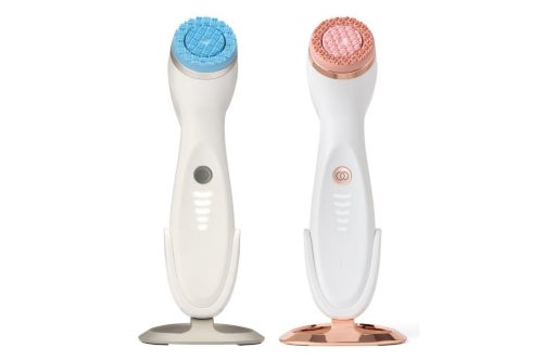 nuskin-lumispa-io-devices-in-blue-and-rose-gold