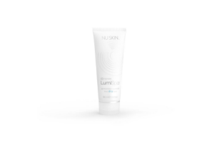 helps protect the natural moisture of your skin, avoiding uncomfortable tightness